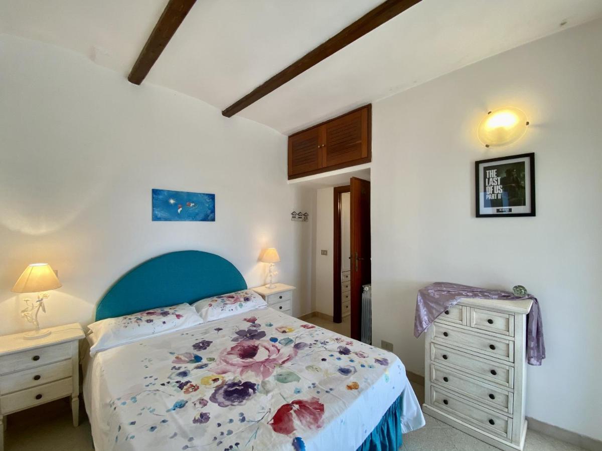 Holidaycasa Mike - Con Terrazzo Vista Mare Sperlonga Exteriör bild