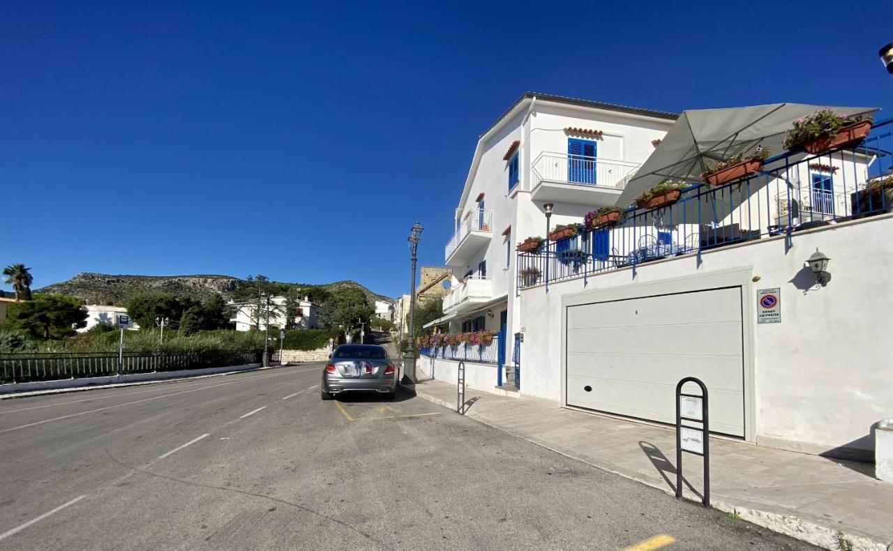 Holidaycasa Mike - Con Terrazzo Vista Mare Sperlonga Exteriör bild