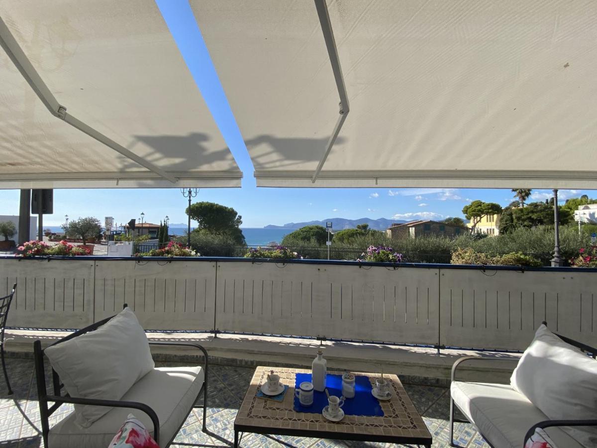 Holidaycasa Mike - Con Terrazzo Vista Mare Sperlonga Exteriör bild