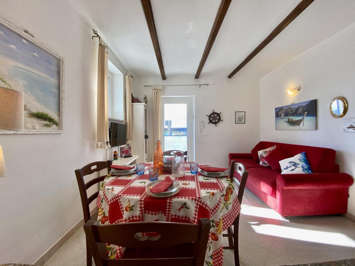 Holidaycasa Mike - Con Terrazzo Vista Mare Sperlonga Exteriör bild