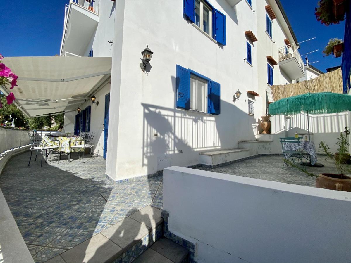 Holidaycasa Mike - Con Terrazzo Vista Mare Sperlonga Exteriör bild