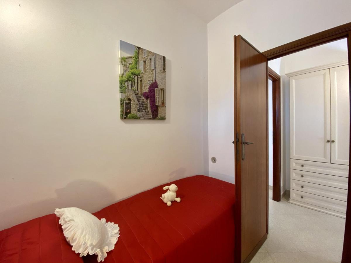 Holidaycasa Mike - Con Terrazzo Vista Mare Sperlonga Exteriör bild