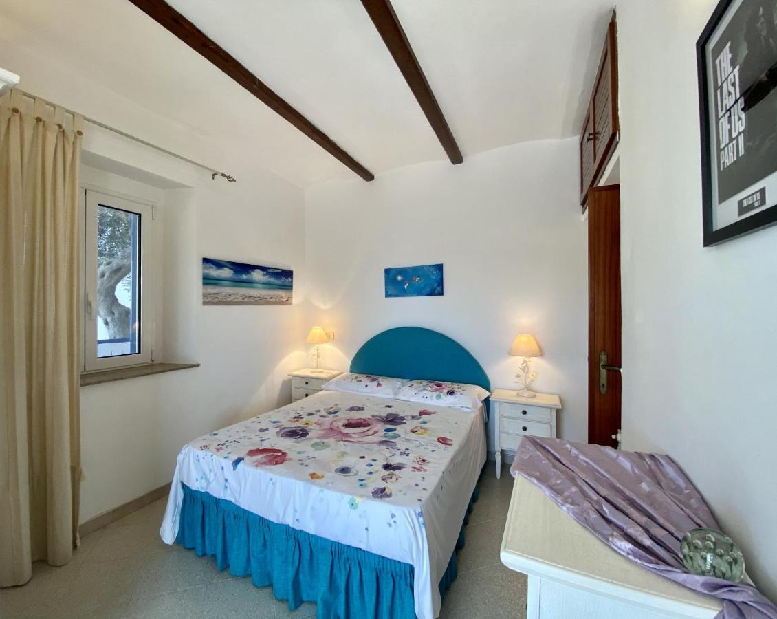 Holidaycasa Mike - Con Terrazzo Vista Mare Sperlonga Exteriör bild